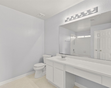 21106 Blackbluff Court - Photo Thumbnail 12