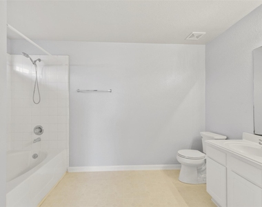 21106 Blackbluff Court - Photo Thumbnail 13