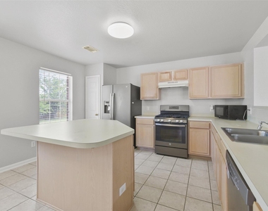 21106 Blackbluff Court - Photo Thumbnail 7