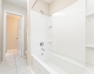 1926 Avenue B - Photo Thumbnail 23