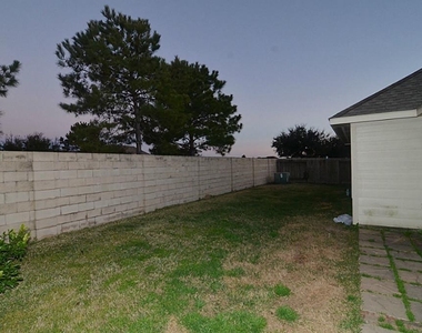 11306 Overland Trail Drive - Photo Thumbnail 20