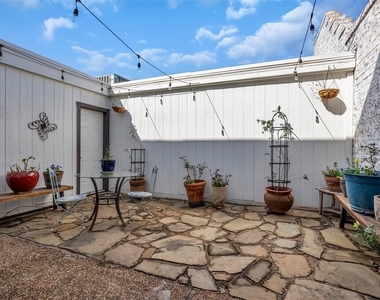 1223 Saxony Lane - Photo Thumbnail 23