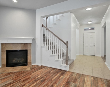 17247 Mitchell Pass Lane - Photo Thumbnail 4