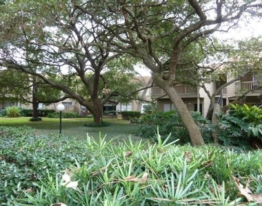 2100 Tanglewilde Street - Photo Thumbnail 9