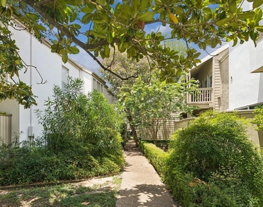 2100 Tanglewilde Street - Photo Thumbnail 8