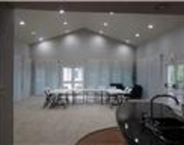 2100 Tanglewilde Street - Photo Thumbnail 15