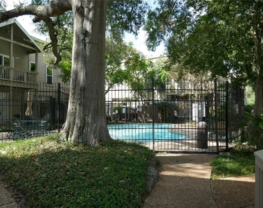 2100 Tanglewilde Street - Photo Thumbnail 12