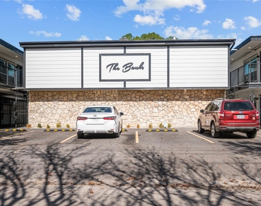 1116 Banks Street - Photo Thumbnail 18