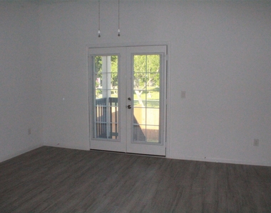3714 Easy Street - Photo Thumbnail 4