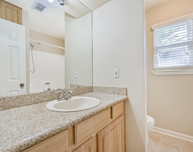 1113 N Heron Drive - Photo Thumbnail 23