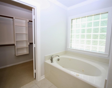 14443 Mayport Lane - Photo Thumbnail 13