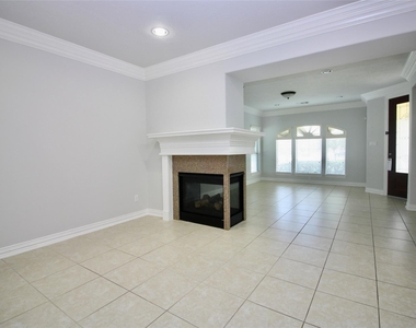14443 Mayport Lane - Photo Thumbnail 4