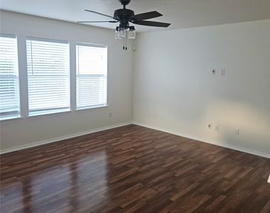 20314 Baytide Court - Photo Thumbnail 5