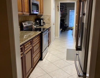 13078 Trail Hollow Drive - Photo Thumbnail 5