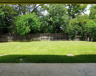 28038 Emma Gardens Lane - Photo Thumbnail 27