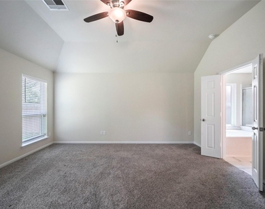 3227 Fairhaven Lane - Photo Thumbnail 18