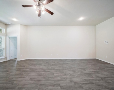 3227 Fairhaven Lane - Photo Thumbnail 19