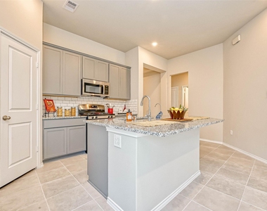 2639 Prairie Star Lane - Photo Thumbnail 15