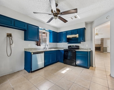 22610 Archibald Blair Lane - Photo Thumbnail 3