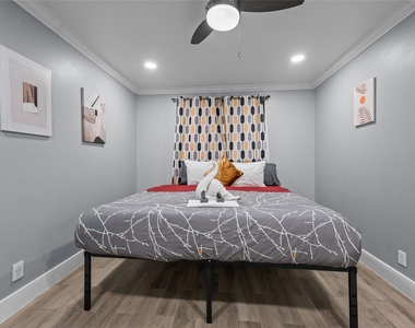 3611 Graustark Street - Photo Thumbnail 11