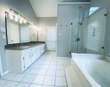 39 Silent Brook Place - Photo Thumbnail 31