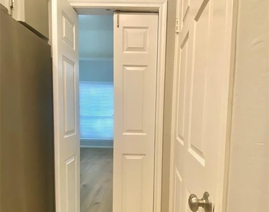 39 Silent Brook Place - Photo Thumbnail 22