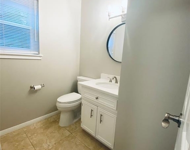 39 Silent Brook Place - Photo Thumbnail 15