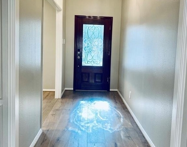 39 Silent Brook Place - Photo Thumbnail 6