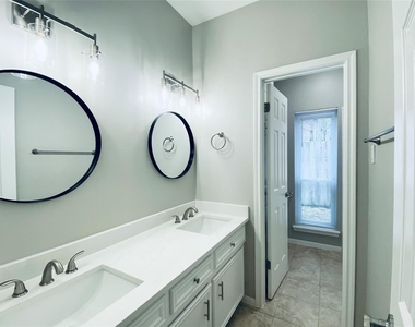 39 Silent Brook Place - Photo Thumbnail 26