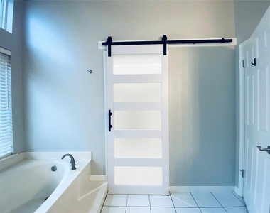 39 Silent Brook Place - Photo Thumbnail 33