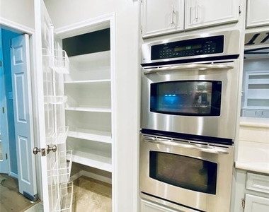 39 Silent Brook Place - Photo Thumbnail 21