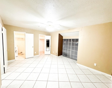 12633 Memorial Drive - Photo Thumbnail 5