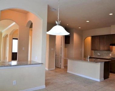 7219 Pearl Terrace Lane - Photo Thumbnail 14