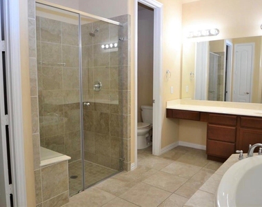 7219 Pearl Terrace Lane - Photo Thumbnail 30