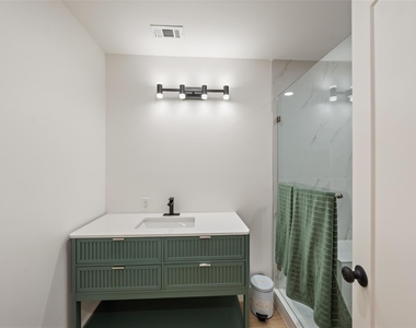 9323 Portal Drive - Photo Thumbnail 20