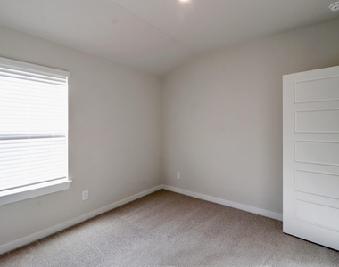 2519 Paloverde Canyon Court - Photo Thumbnail 10