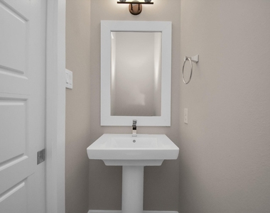 1235 W Tidwell Road - Photo Thumbnail 12