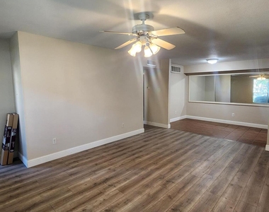 5665 Birchmont Drive - Photo Thumbnail 12