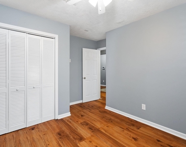 139 Horn Court - Photo Thumbnail 17