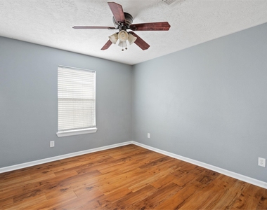 139 Horn Court - Photo Thumbnail 18