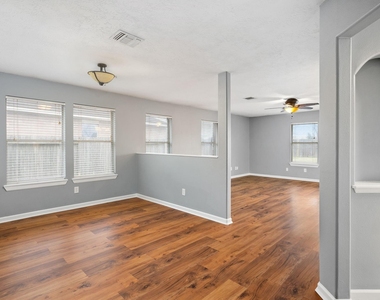139 Horn Court - Photo Thumbnail 1