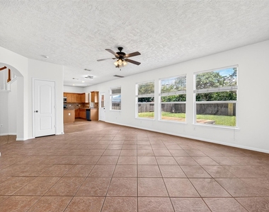 19246 Hopeview Court - Photo Thumbnail 11