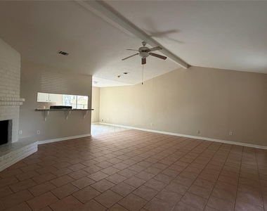 1006 Grand Junction Drive - Photo Thumbnail 12