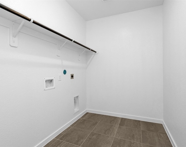 18095 Martin Pines Dr - Photo Thumbnail 23