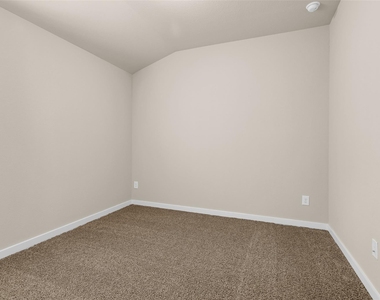 18095 Martin Pines Dr - Photo Thumbnail 20