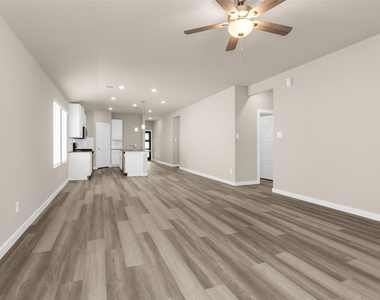 18095 Martin Pines Dr - Photo Thumbnail 10