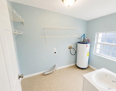 5403 Ave Q 1/2 - Photo Thumbnail 6