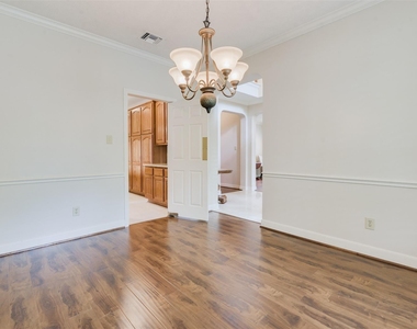 1703 Stemply Court - Photo Thumbnail 15