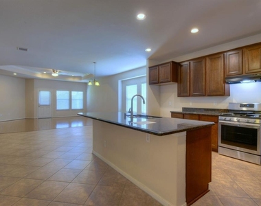 4711 Bellows View Drive - Photo Thumbnail 5