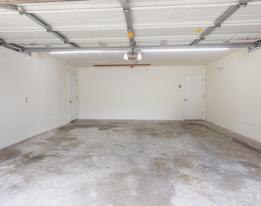 2931 Valley Rose Drive - Photo Thumbnail 19